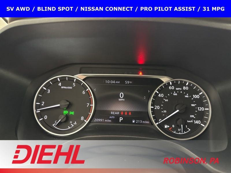 Used 2022 Nissan Rogue SV image 26