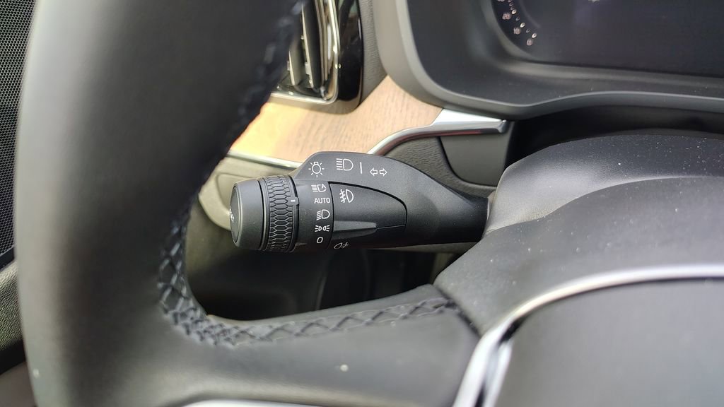 New 2026 Volvo XC60 B5 Plus w/ Protection Package Premier image 17