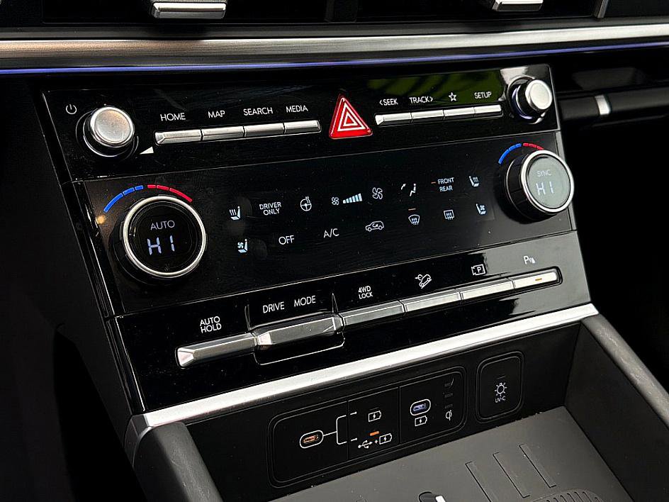 Certified 2025 Hyundai Santa Fe Limited image 15