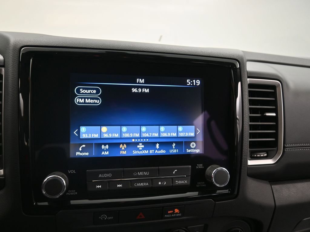 Used 2024 Nissan Frontier SV w/ SV Convenience Package image 13