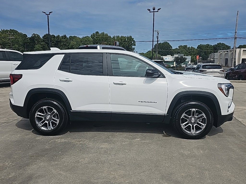 New 2026 GMC Terrain Elevation image 2