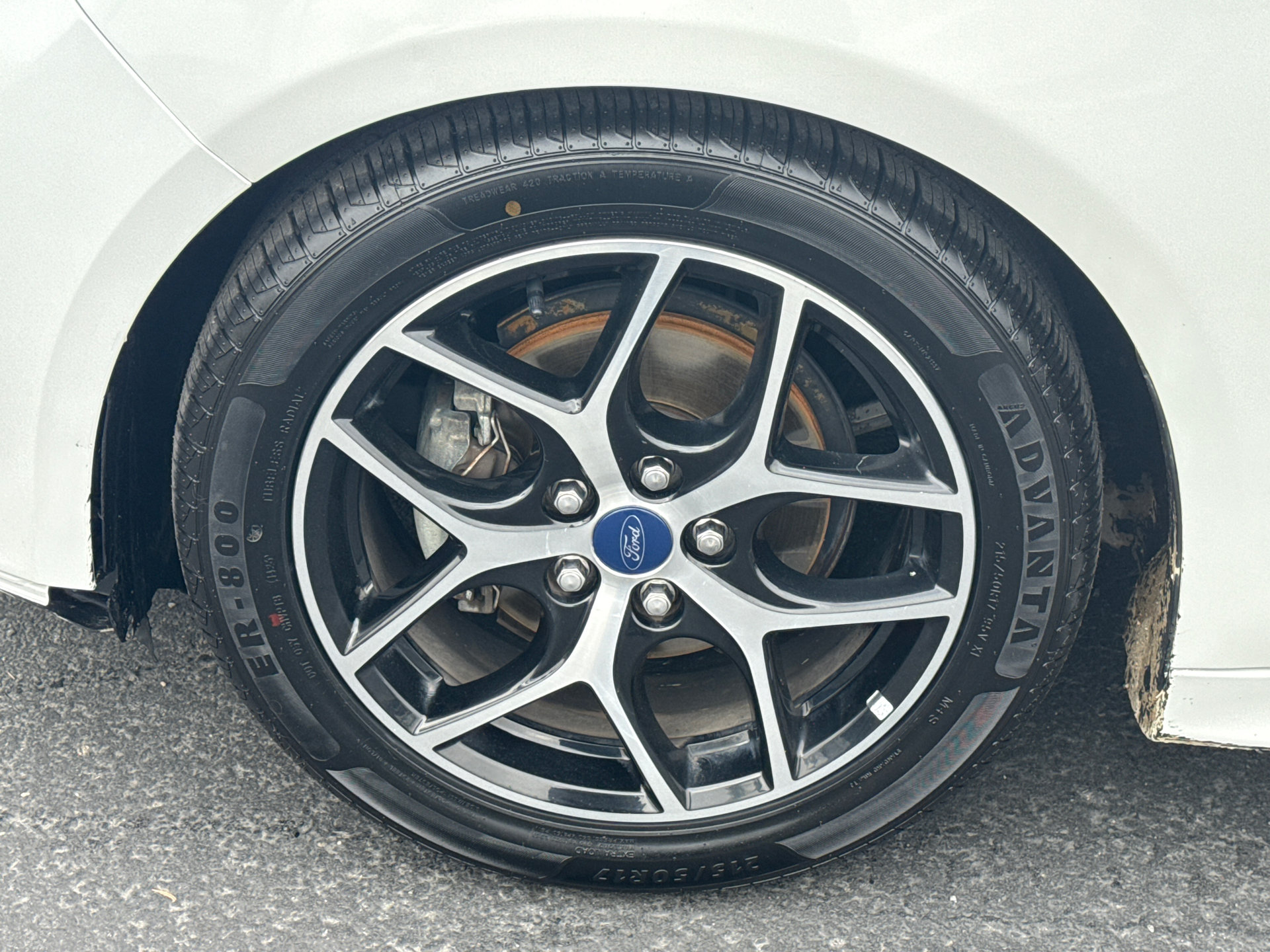 Used 2016 Ford Focus SE w/ SE Sport Package FWD image 5