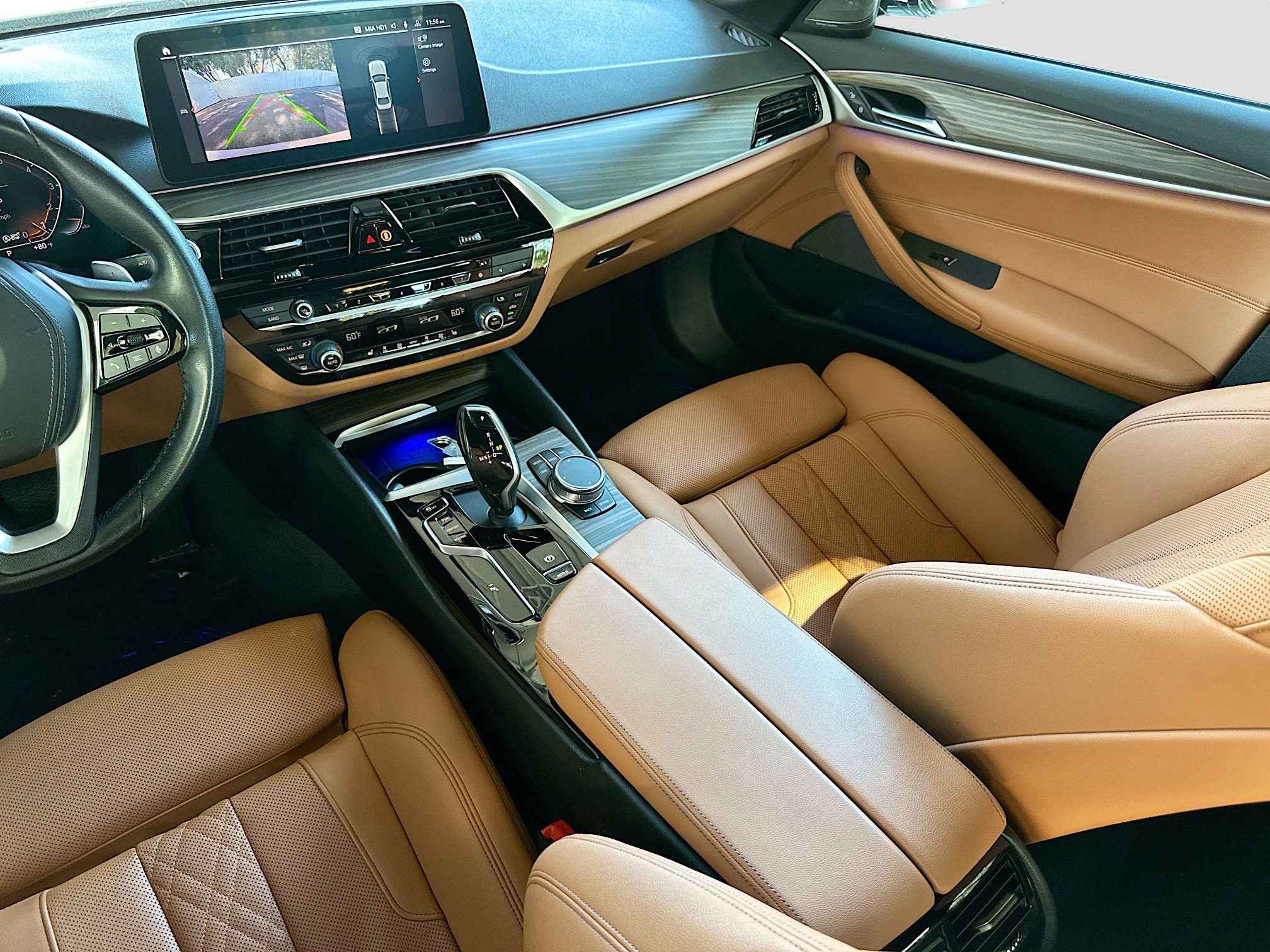 Used 2023 BMW 530i w/ Premium Package image 25