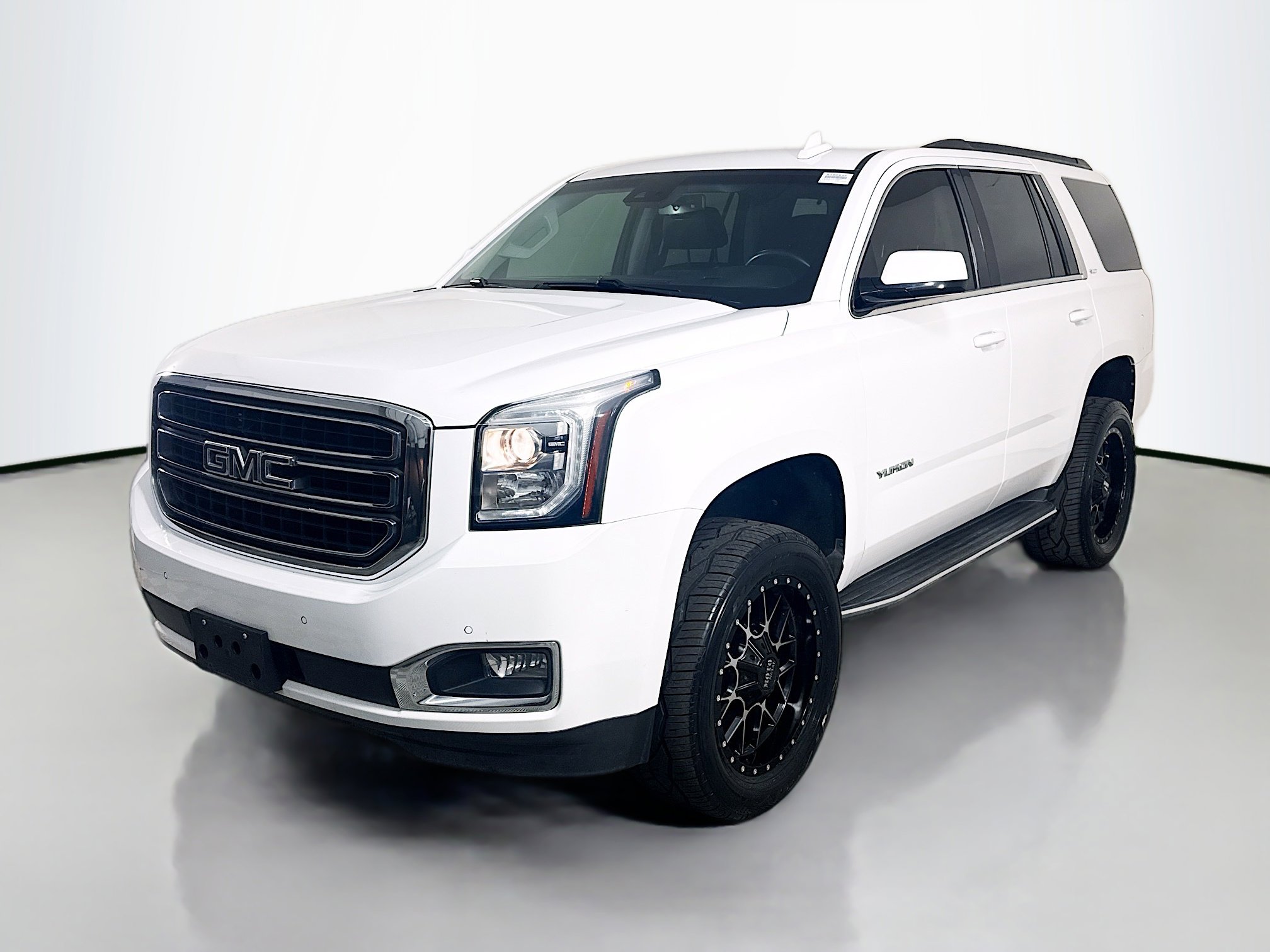 Used 2018 GMC Yukon SLT w/ HD Trailering Package image 4