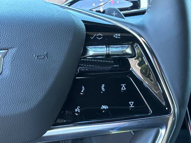 Certified 2025 Cadillac Escalade Premium Luxury AWD/4WD image 27