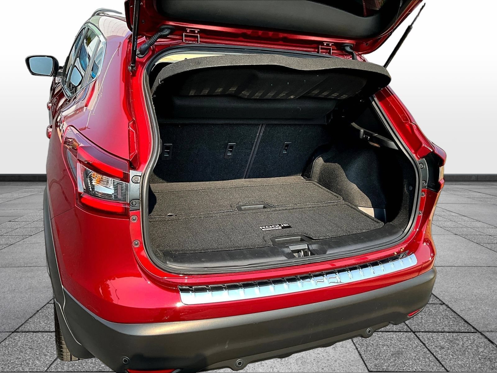 Used 2021 Nissan Rogue Sport SL w/ Premium Package AWD/4WD image 9