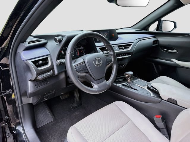 Used 2019 Lexus UX 200 w/ Premium Package FWD image 25