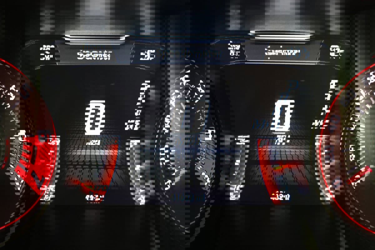 Used 2021 Dodge Challenger SRT Hellcat Redeye image 11