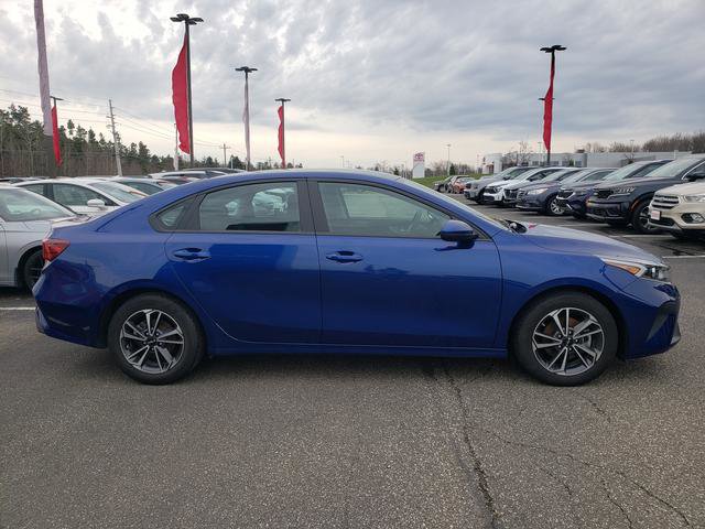 Certified 2023 Kia Forte LXS image 2