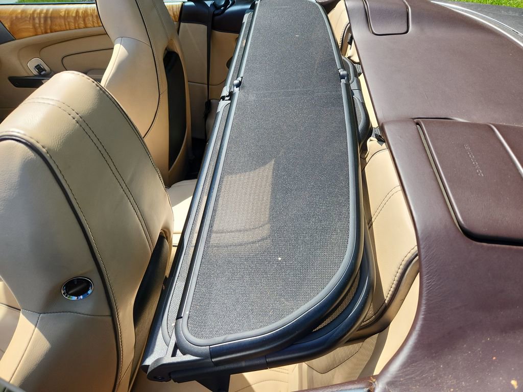 Used 2013 Aston Martin DB9 Volante RWD image 5