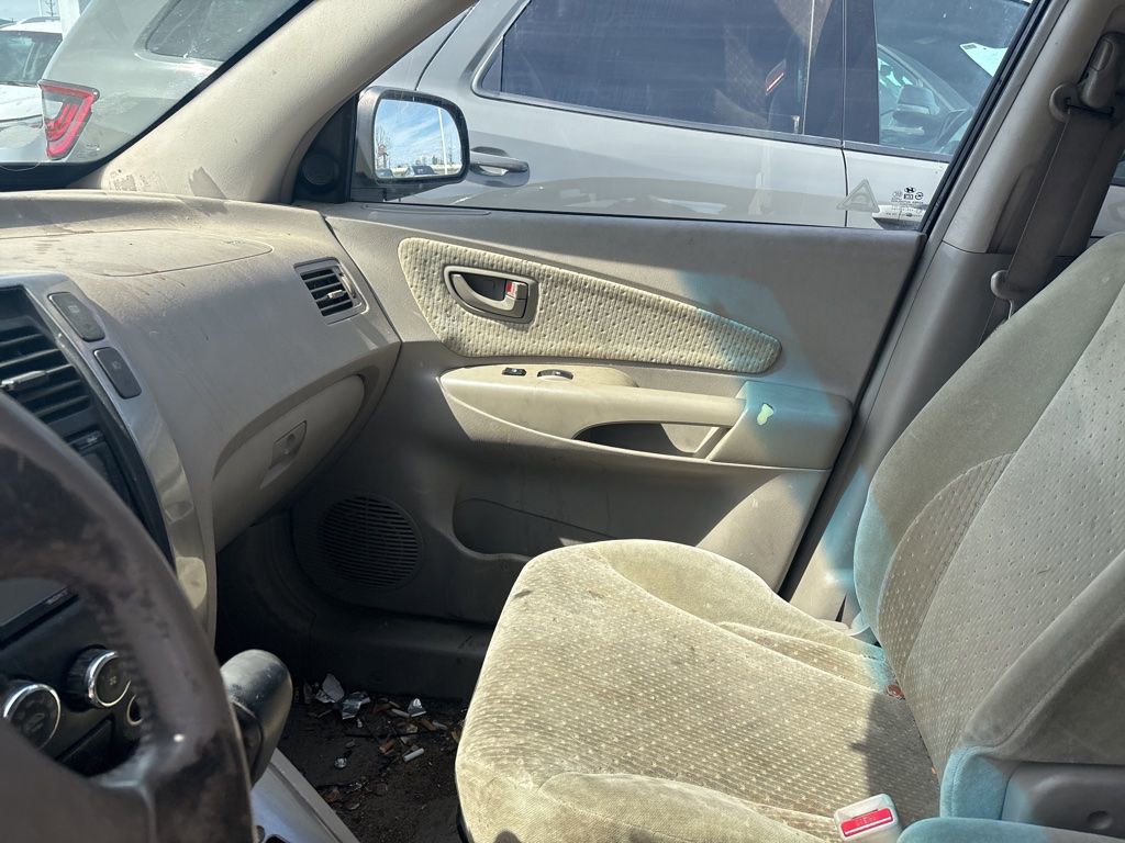 Used 2005 Hyundai Tucson GLS AWD/4WD image 12