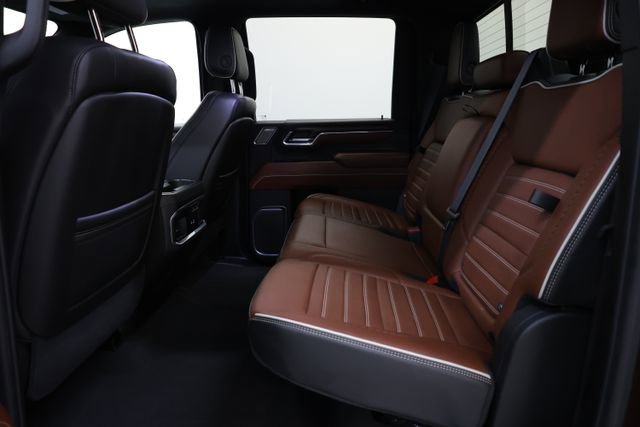 Used 2024 GMC Sierra 3500 Denali Ultimate AWD/4WD image 93