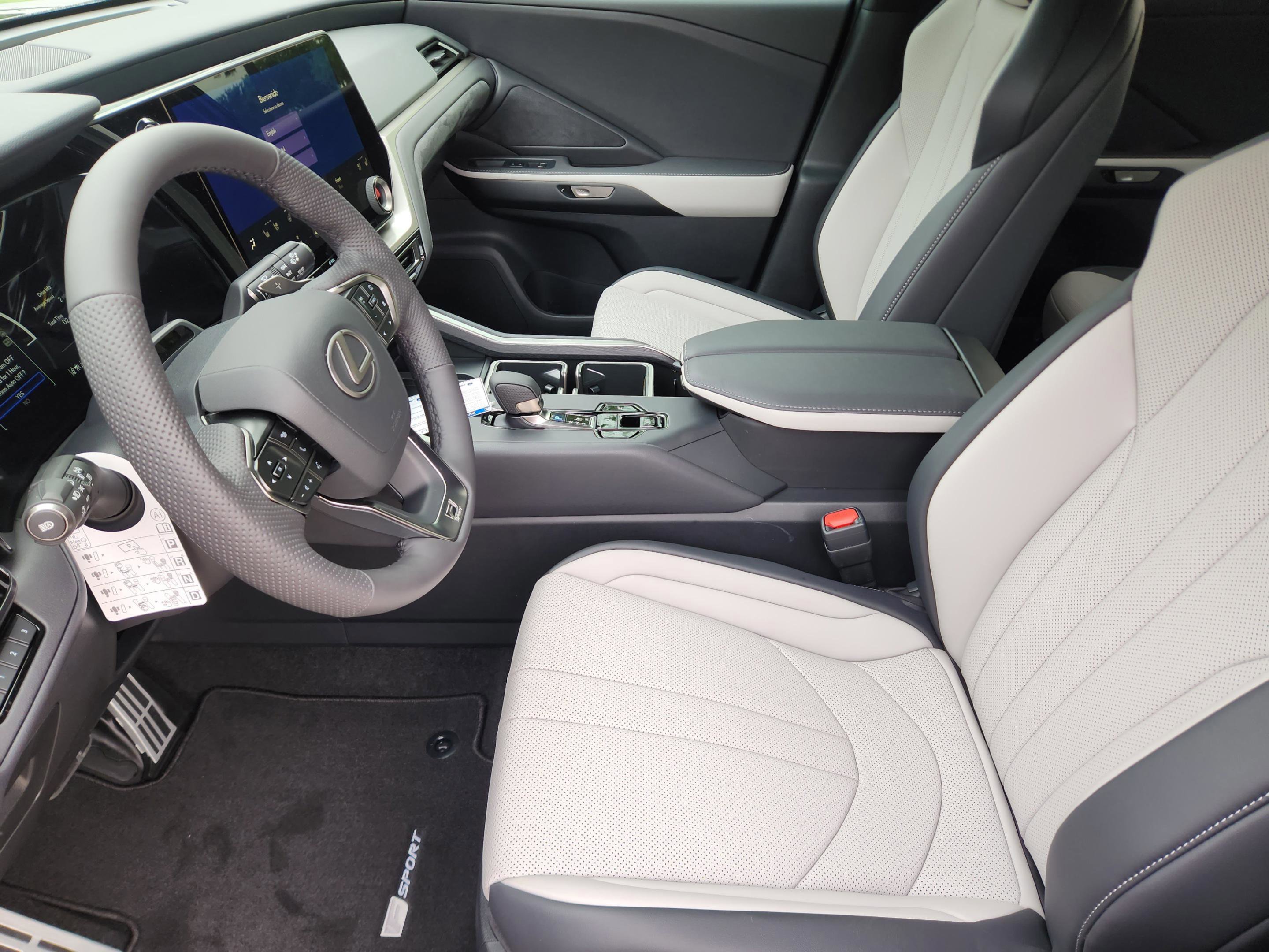 New 2026 Lexus TX 500h AWD image 5
