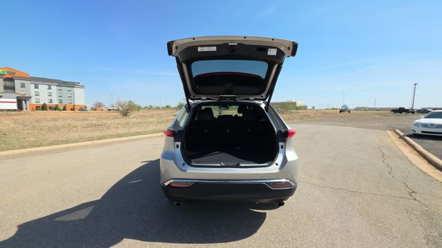 Used 2021 Toyota Venza Limited image 28