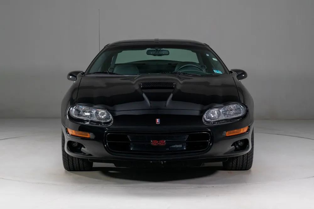 Used 1998 Chevrolet Camaro Z28 w/ SS Performance/Appearance Pkg image 5