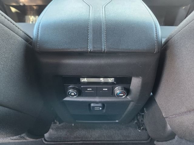 Used 2023 Chevrolet Traverse LT AWD/4WD image 14