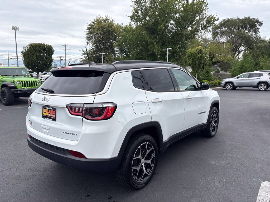 Used 2024 Jeep Compass Limited AWD/4WD image 6