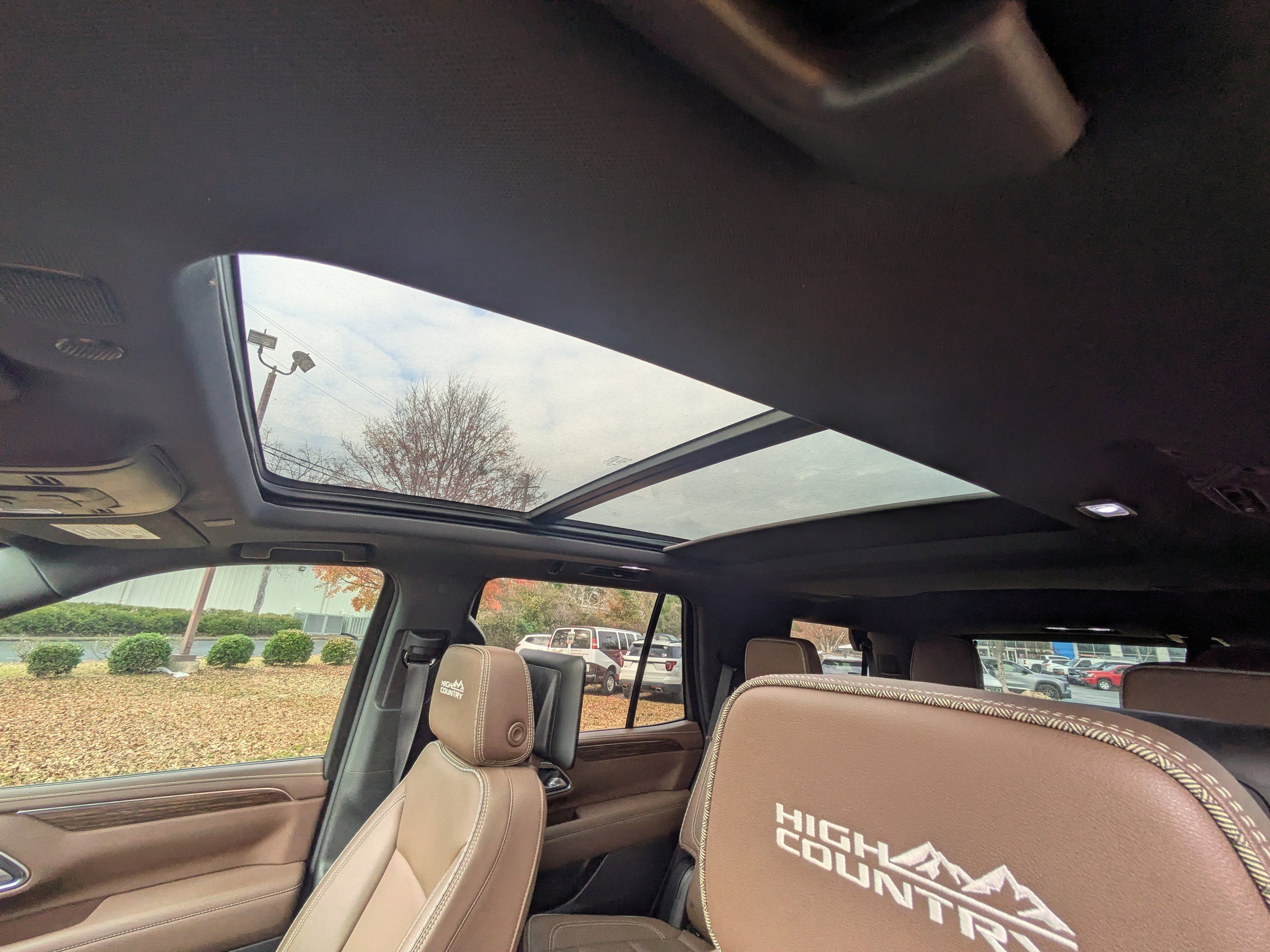 Used 2024 Chevrolet Tahoe High Country image 22