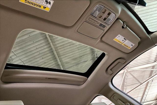 Used 2020 Honda CR-V Touring image 17