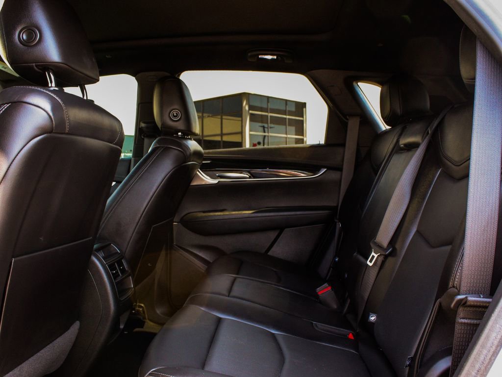 Used 2021 Cadillac XT5 Premium Luxury image 36
