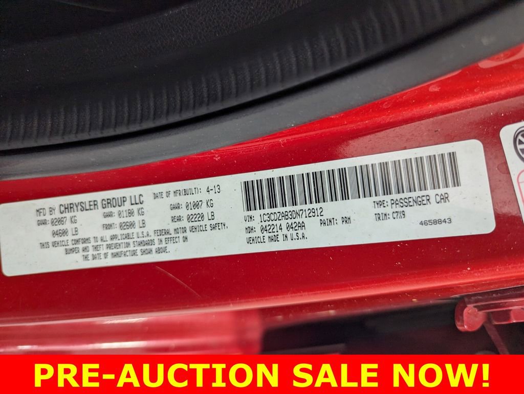 Used 2013 Dodge Avenger SE image 23