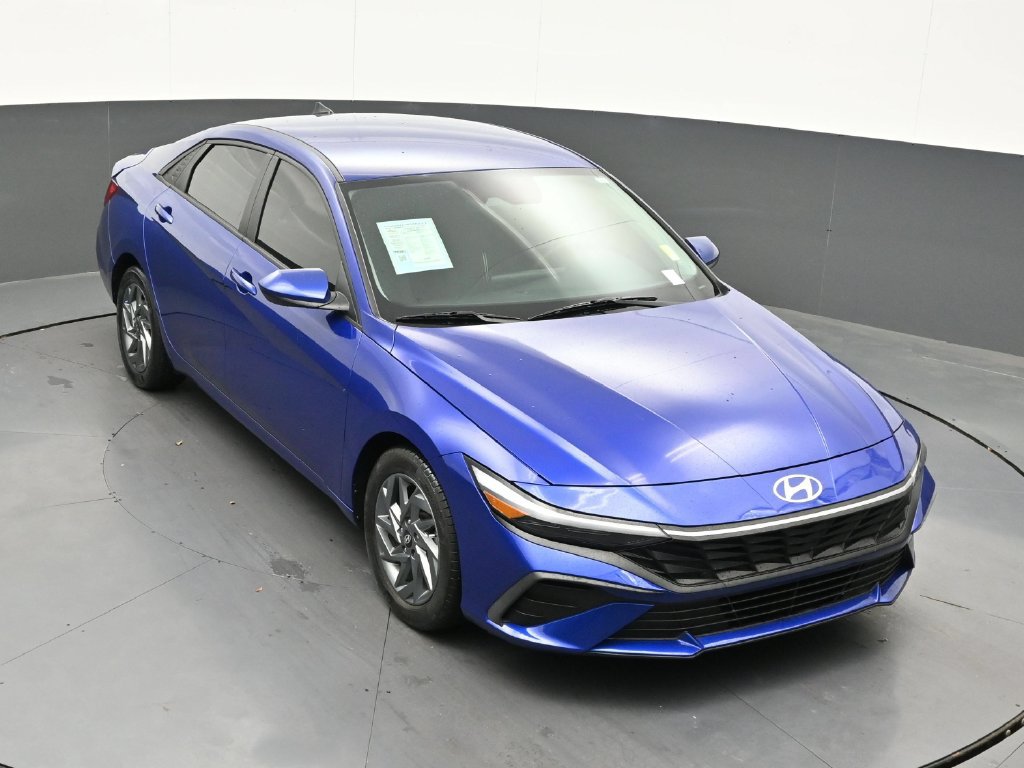 Used 2024 Hyundai Elantra SEL FWD image 27