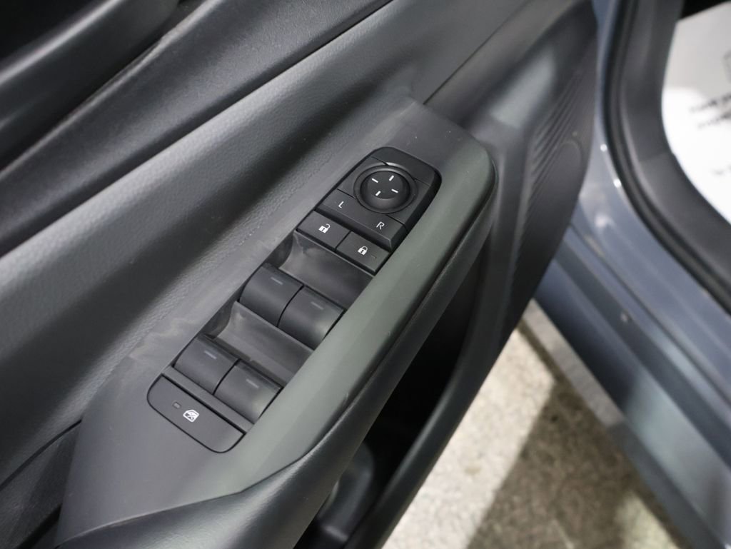 Used 2024 Toyota Prius LE image 14