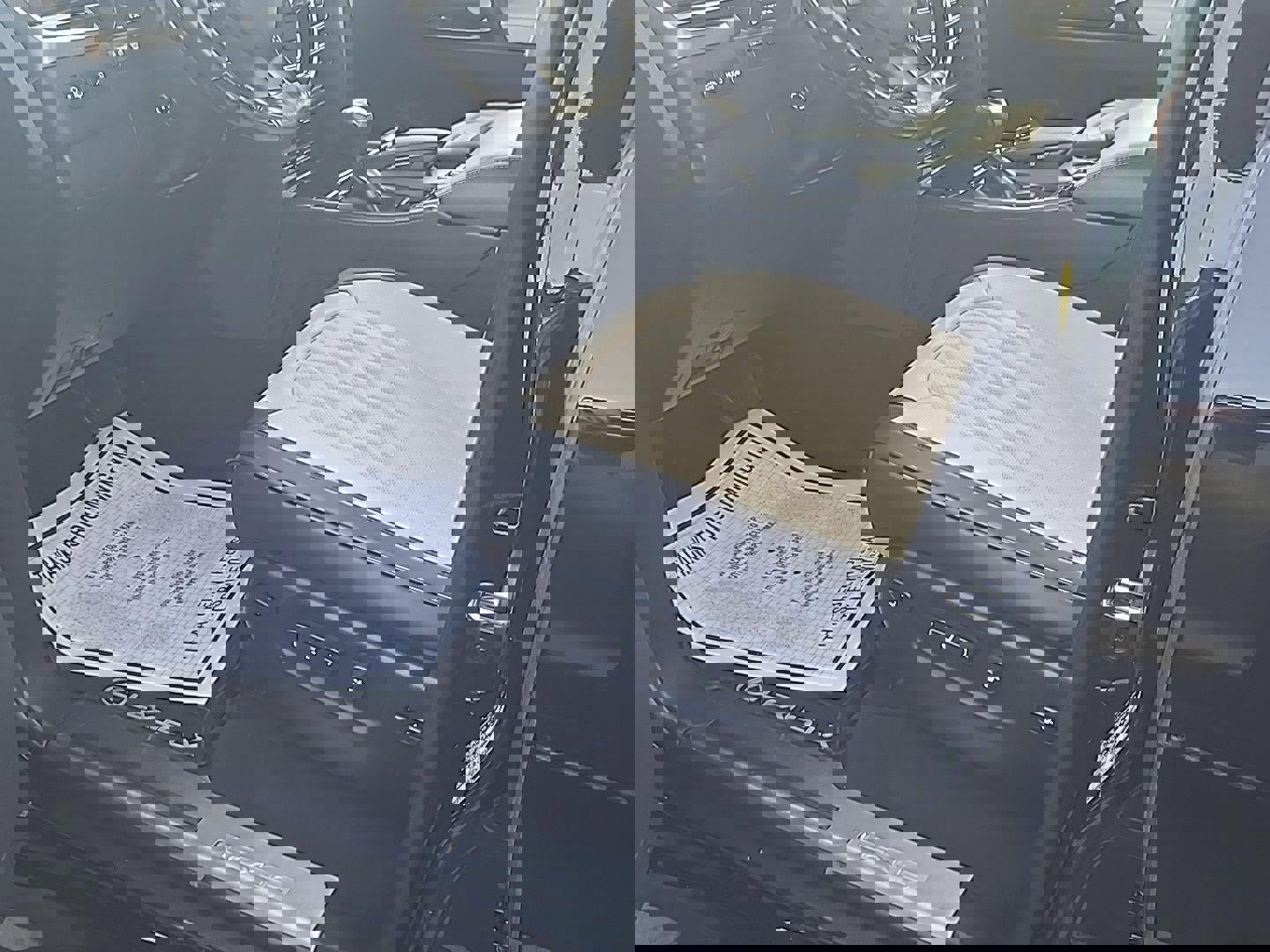 Used 2020 Lexus LX 570 4WD w/ Sport Package image 6