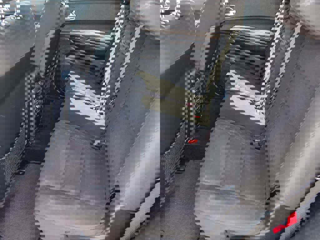 Used 2019 Dodge Durango SXT image 15