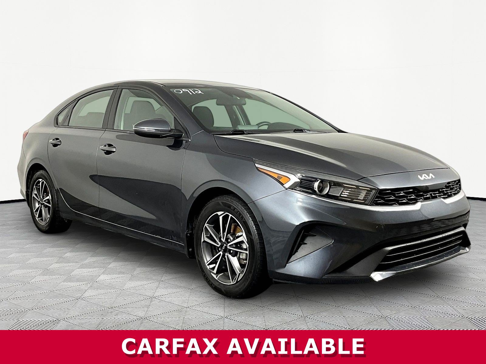 Used 2022 Kia Forte LXS w/ LXS Technology Package FWD image 3