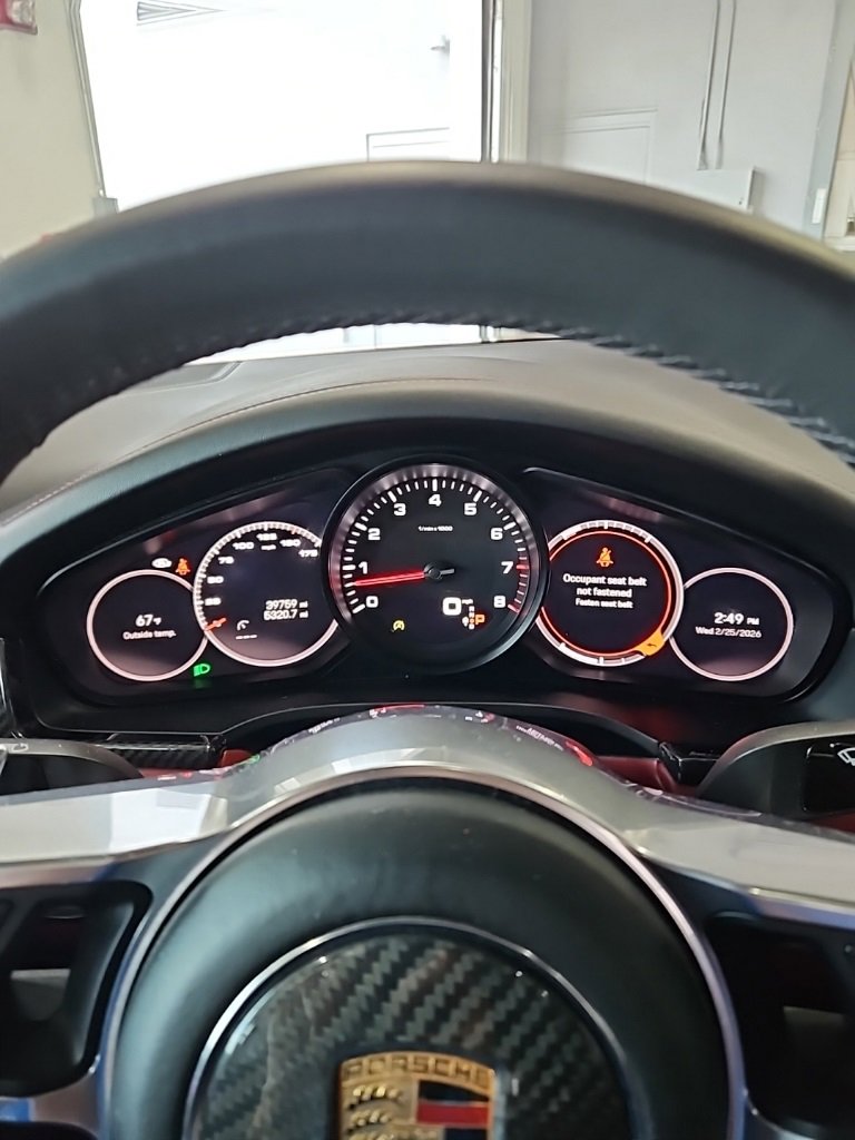 Used 2022 Porsche Cayenne Coupe image 35