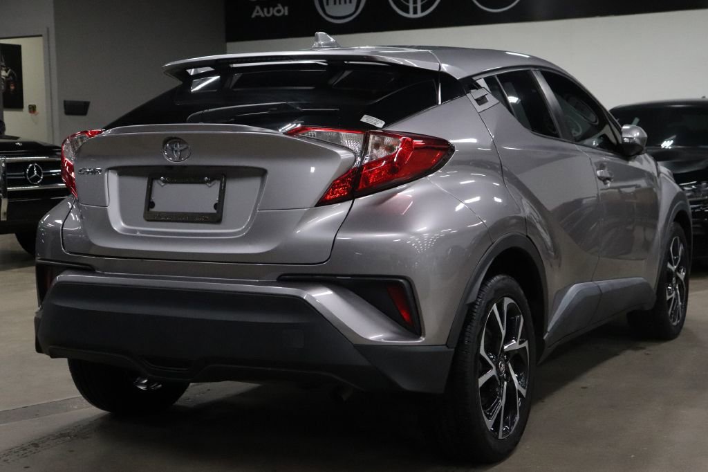 Used 2019 Toyota C-HR XLE image 5