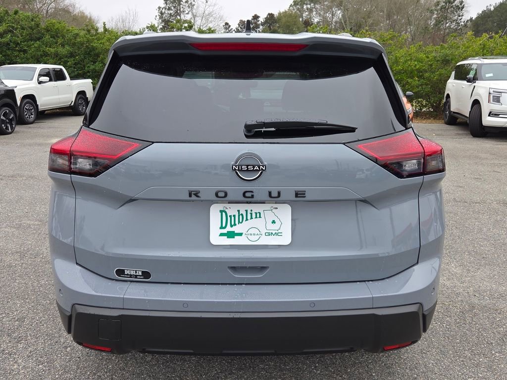 New 2026 Nissan Rogue SV FWD image 4