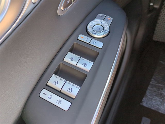 Certified 2026 Genesis GV70 2.5T Sport Prestige image 23