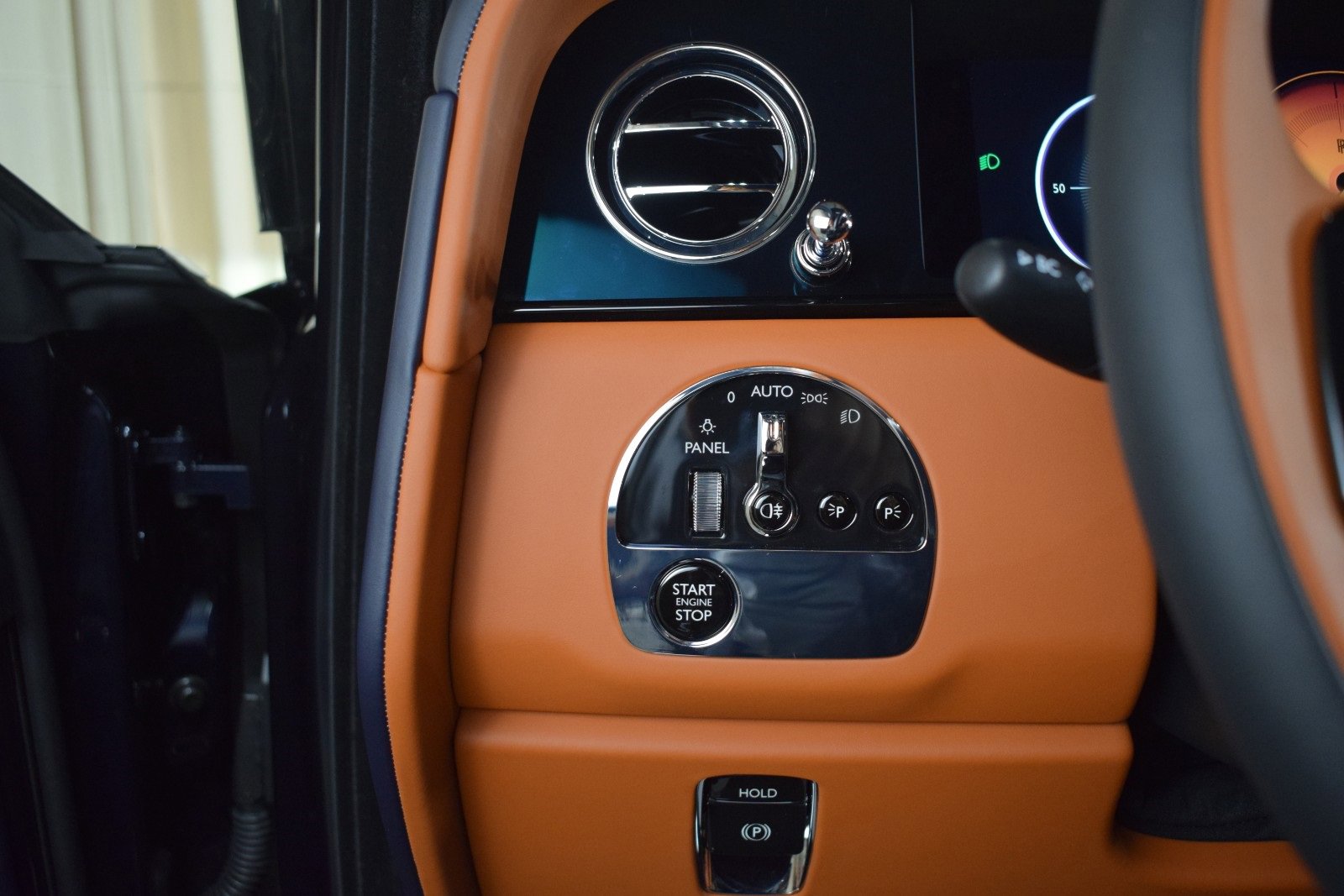 New 2026 Rolls-Royce Cullinan image 28