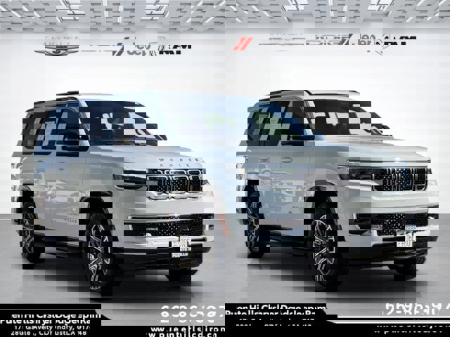 Used 2025 Jeep Wagoneer 4WD image 1