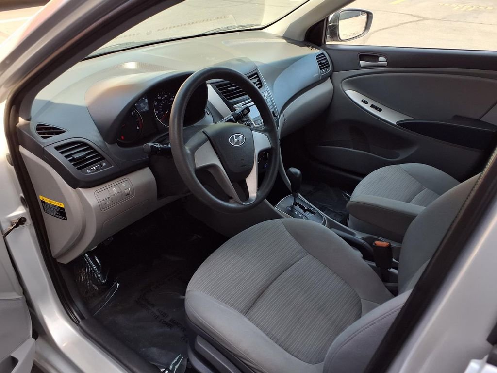 Used 2015 Hyundai Accent GLS image 14