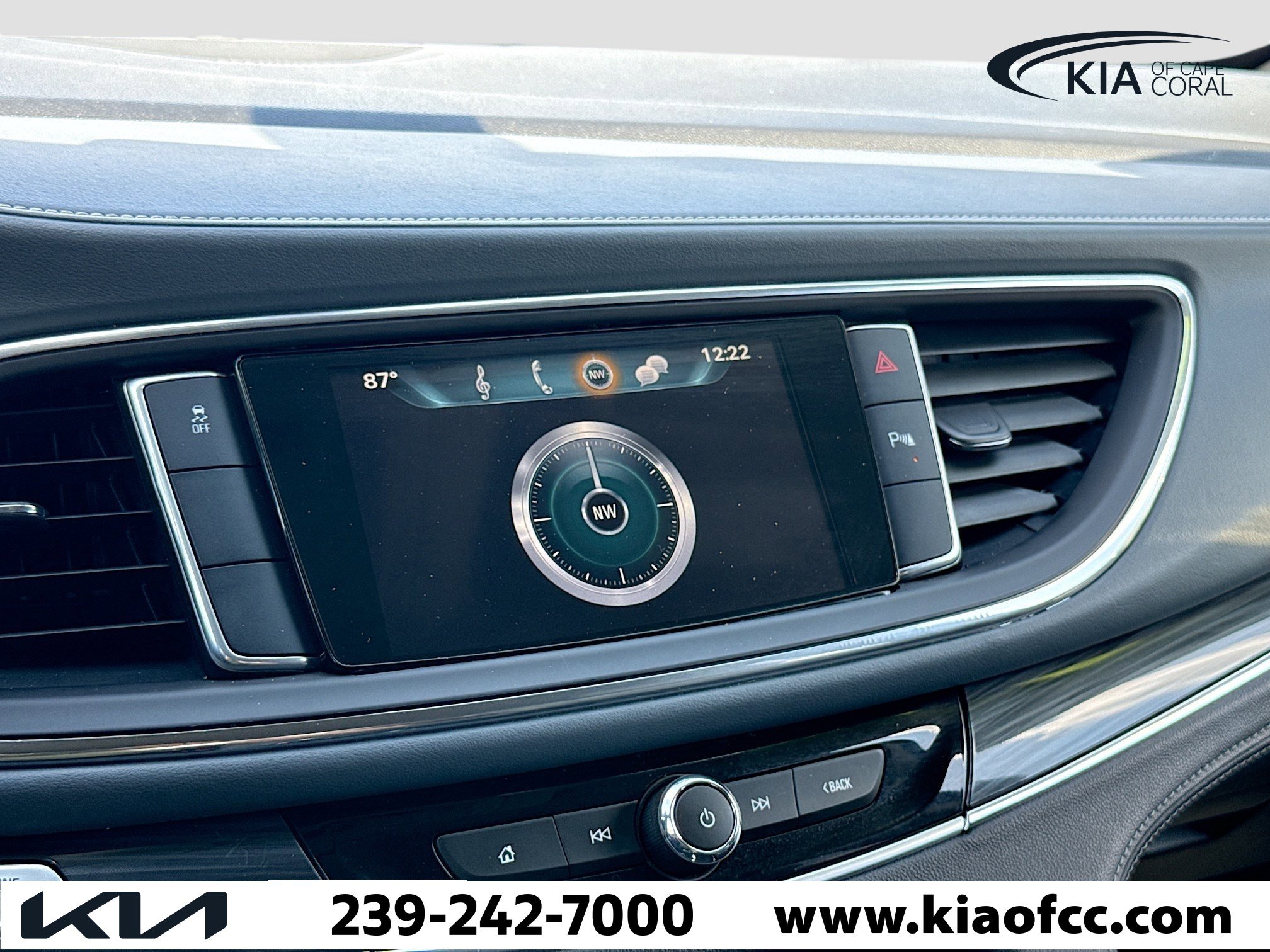 Used 2019 Buick Enclave Essence image 31