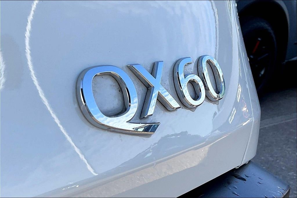 Used 2025 INFINITI QX60 Pure image 8