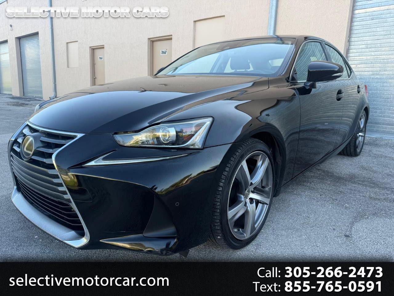 Used 2017 Lexus IS 200t w/ Premium Package RWD image 1