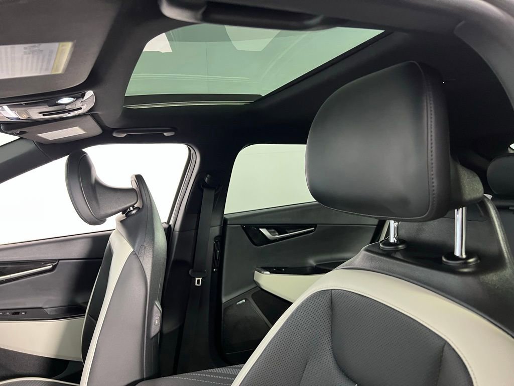 Used 2023 Kia EV6 GT-Line image 25