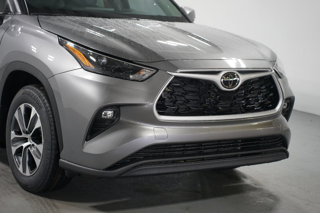 New 2026 Toyota Highlander XLE AWD/4WD image 4
