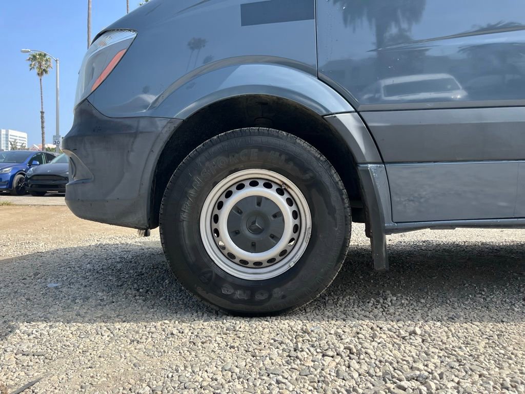 Used 2018 Mercedes-Benz Sprinter 2500 image 12