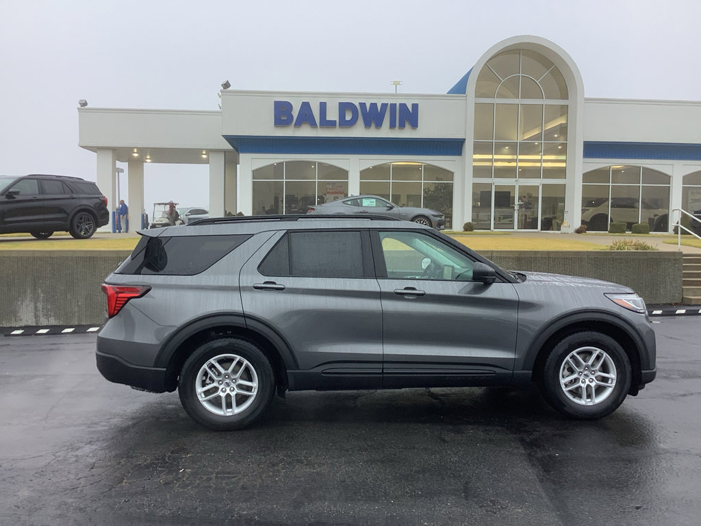 New 2026 Ford Explorer Active w/ Active Comfort Package image 8