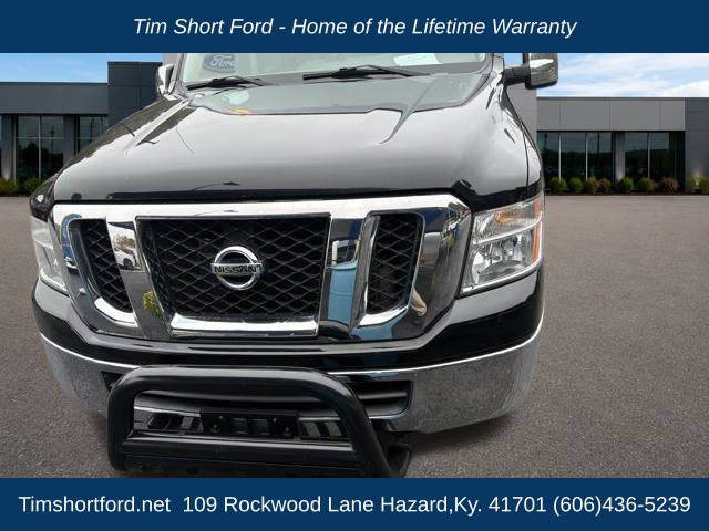 Used 2016 Nissan NV 3500 SV RWD image 5