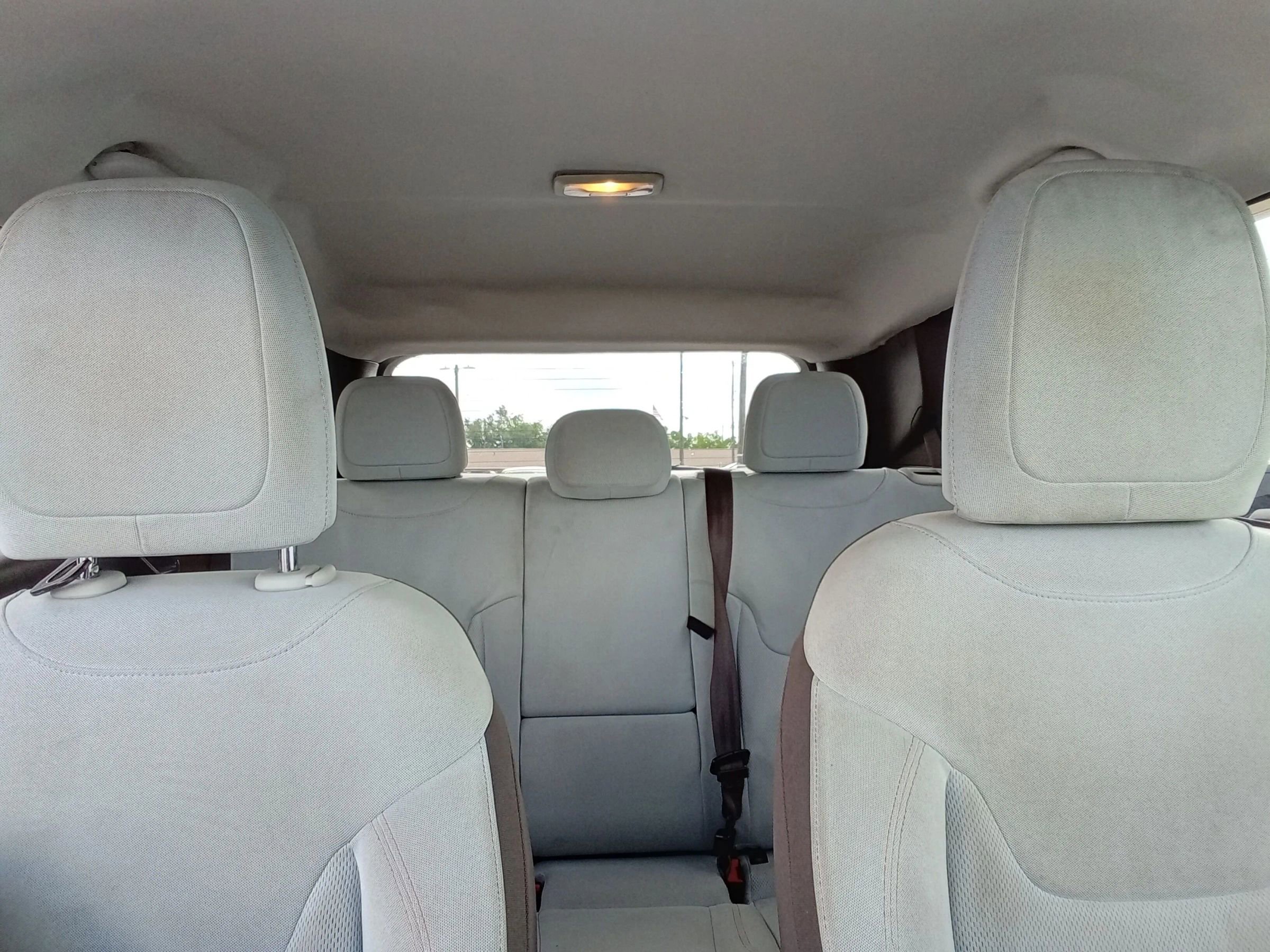 Used 2015 Jeep Renegade Latitude w/ Popular Equipment Group FWD image 21