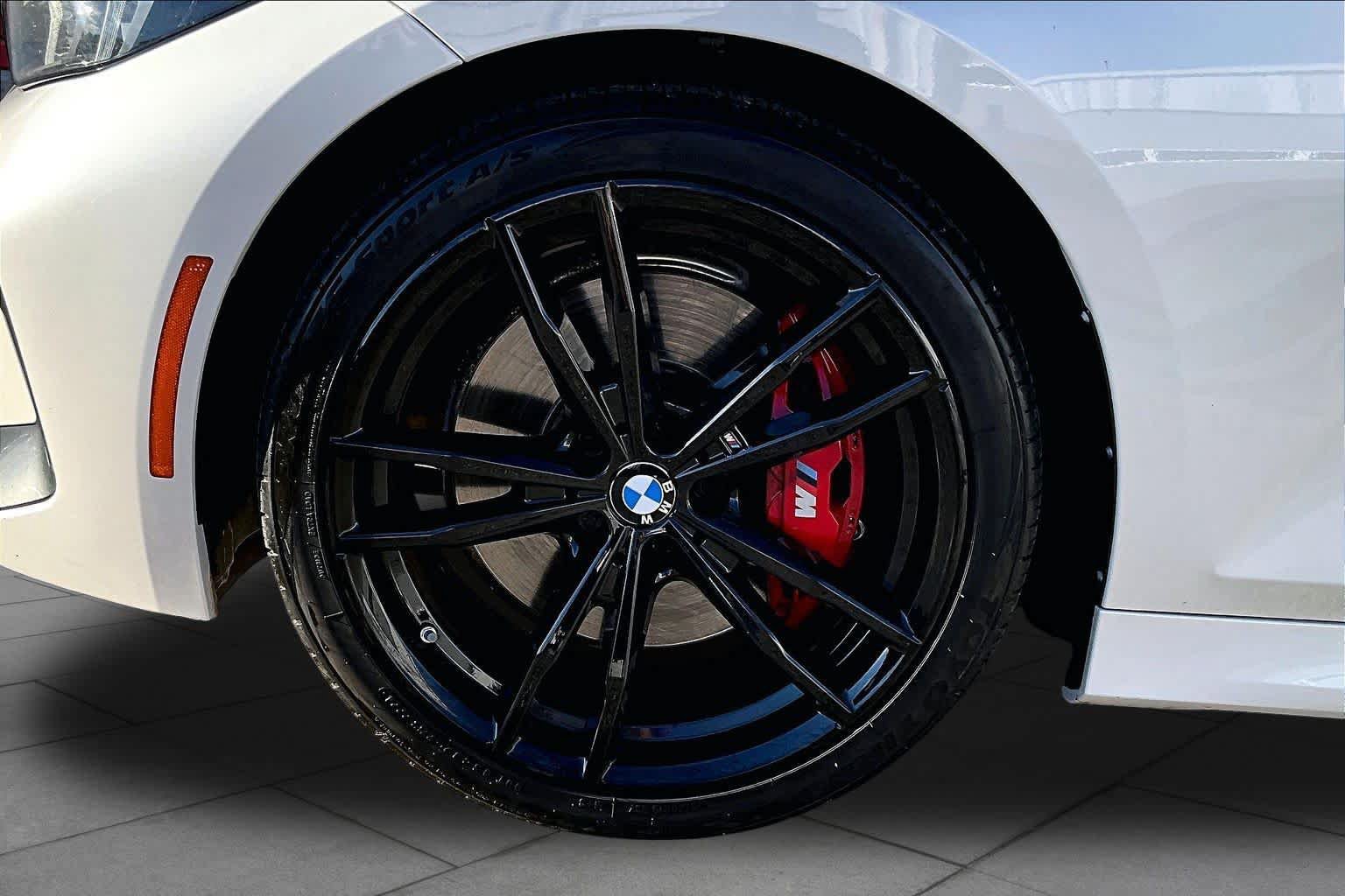 Used 2023 BMW 330i Sedan w/ M Sport Package RWD image 13