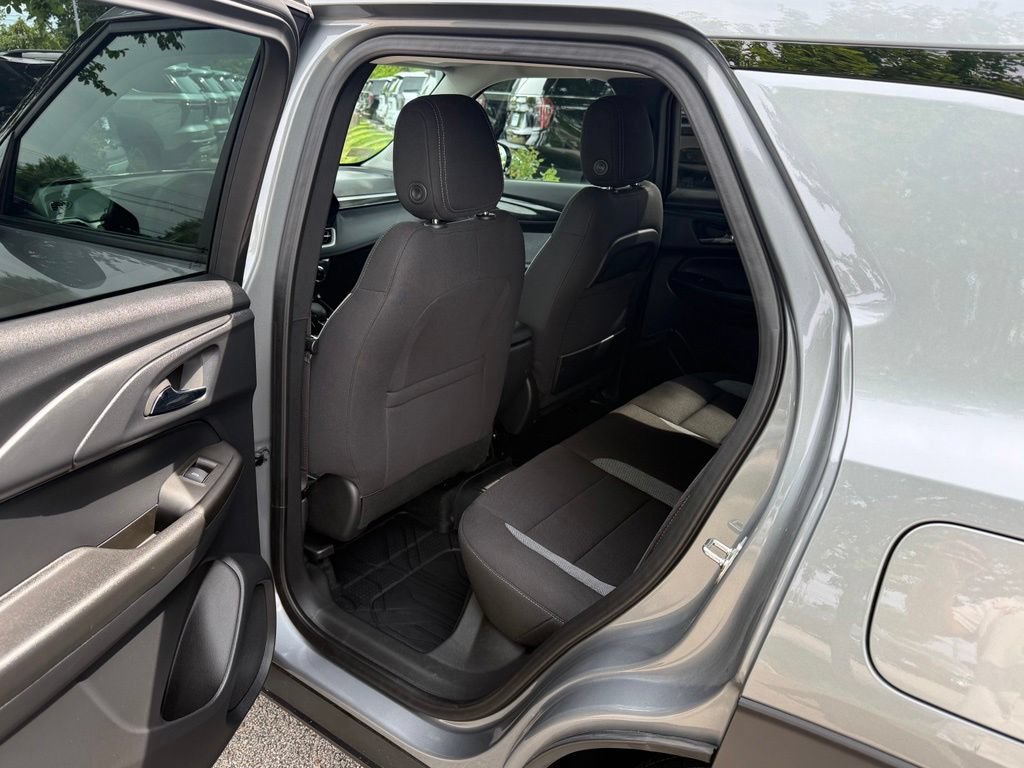 Used 2026 Chevrolet TrailBlazer LT w/ Convenience Package AWD/4WD image 11