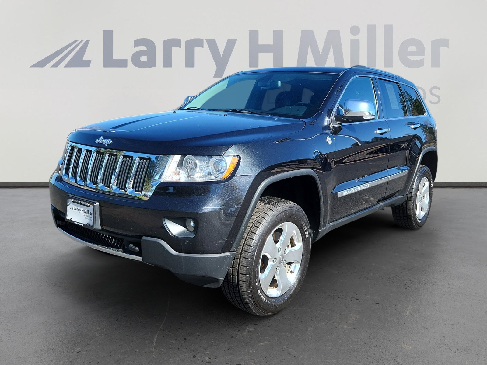 Used 2013 Jeep Grand Cherokee Limited w/ Luxury Group II