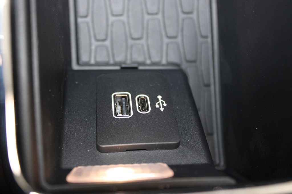 New 2026 Lincoln Aviator 2WD w/ Jet Appearance Package image 44